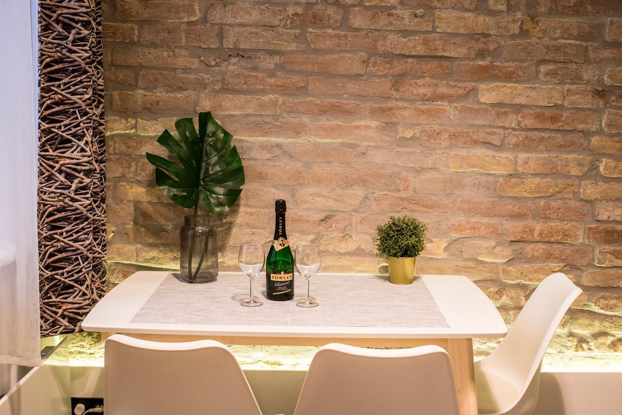 Very Stylish And Fresh Studio Home In The Center Βουδαπέστη Εξωτερικό φωτογραφία
